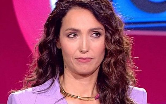 Caterina Balivo vola via